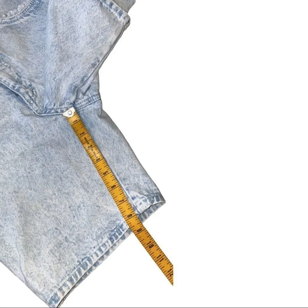 Filippo Vintage Light Wash Denim Bermuda Shorts Women’s 11/12 Ribbon Lace 8”